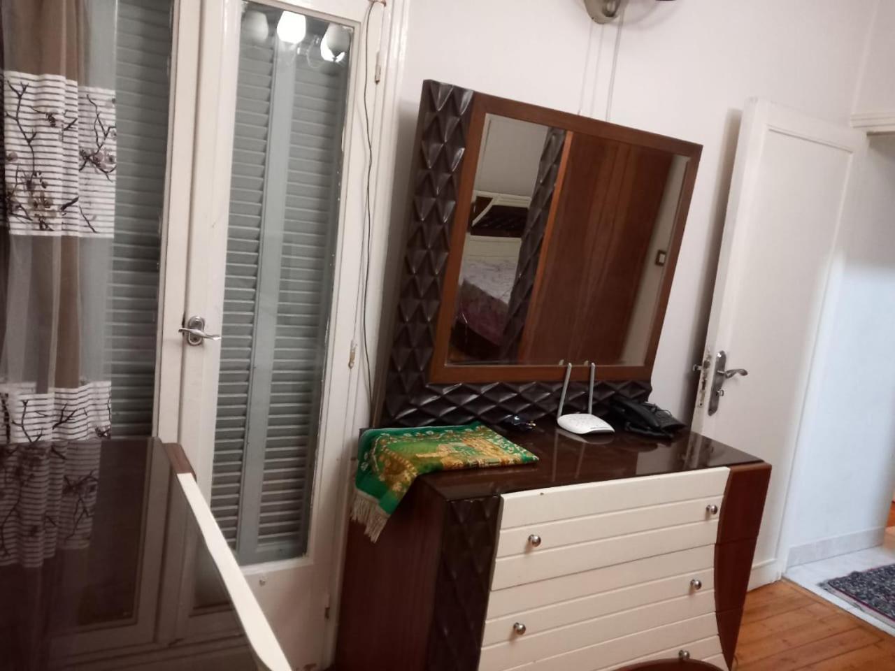 مفروشة للايجار الطيران الرئيسي Apartment